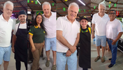 Pedro Bial é visto em restaurante em estrada de Dois Irmãos e tira foto com fãs