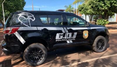 Mulher furta joias de loja e esconde parte dos produtos em casa 