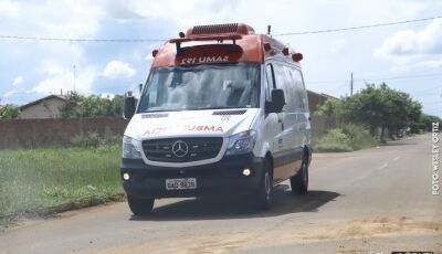 Motorista morre após carro invadir pista contrária e bater em caminhão 