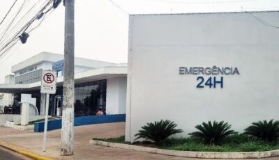 Mulher tenta sequestrar bebê dos braços de adolescente em posto de saúde