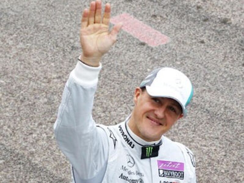 Michael Schumacher acorda do coma após acidente e deixa hospital na