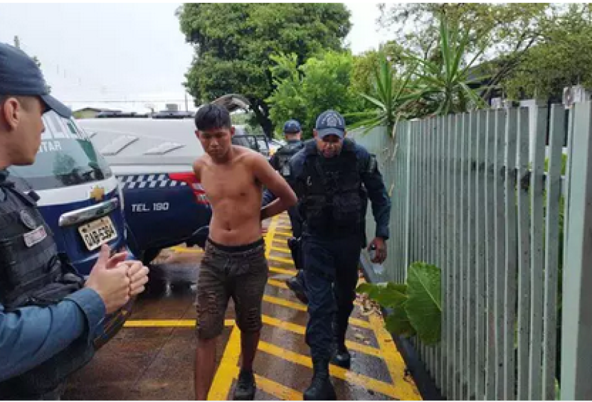 A Polícia Militar foi a primeira a chegar e fez o isolamento da área