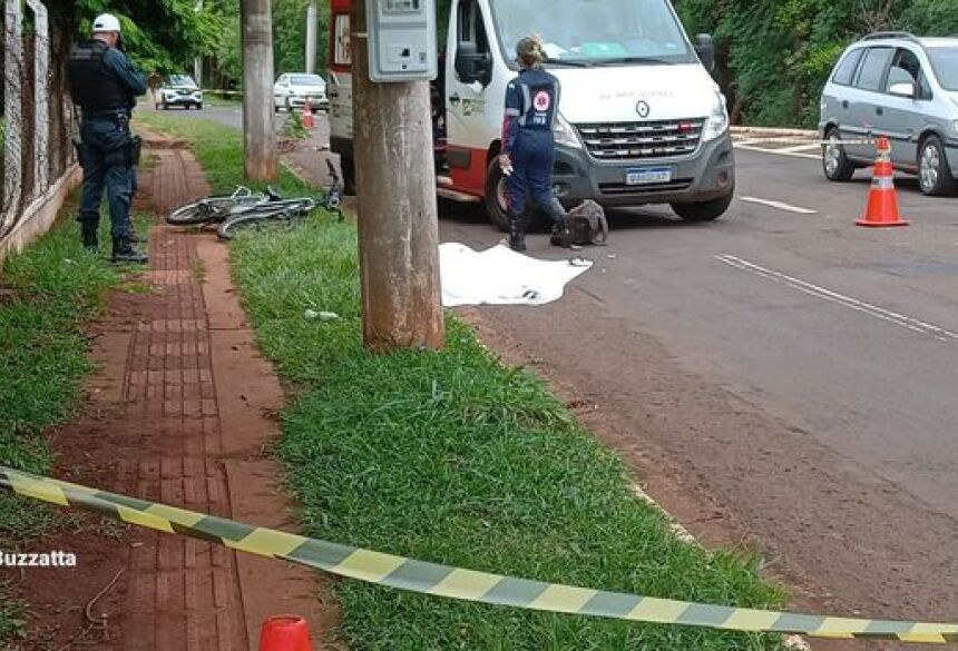 Policiais do Batalhão de Trânsito que atendiam um acidente sem vítima próximo dali foram até o local para cuidar do trânsito