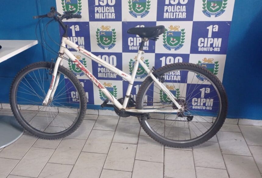 Ele foi encontrado com a bicicleta furtada e encaminhado para a Delegacia de Polícia Civil