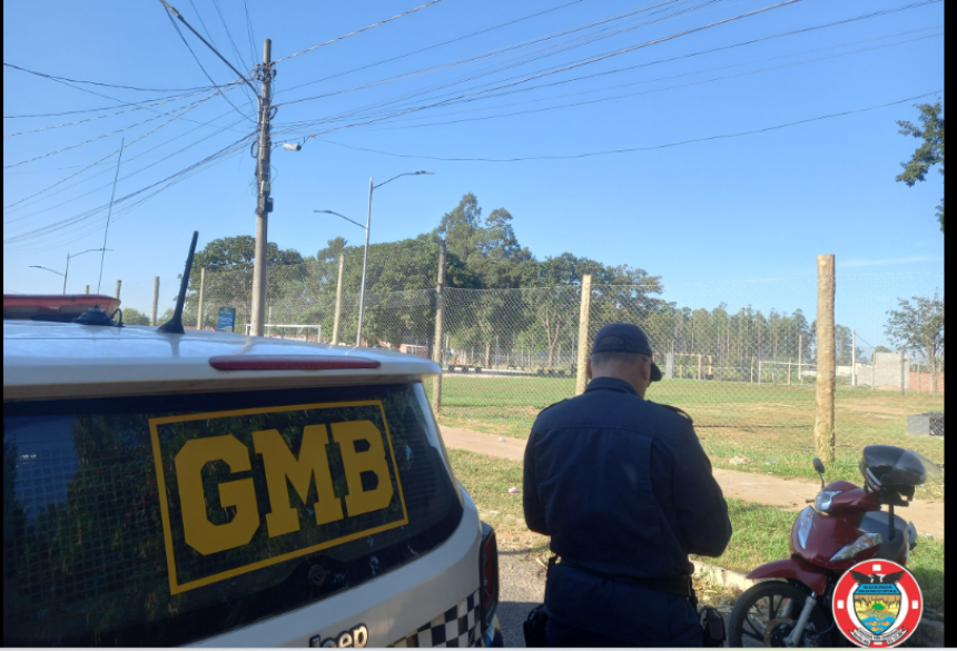 A mulher foi detida e encaminhada para Delegacia de Polícia Civil