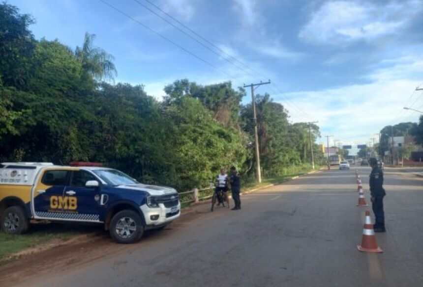 A principal diferença visível, segundo a resolução do Contran, é em relação ao pedal e ao acelerador