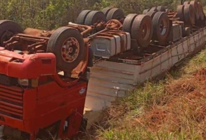  carreta estava seguindo em direção a um secador de grãos em Nova Andradina