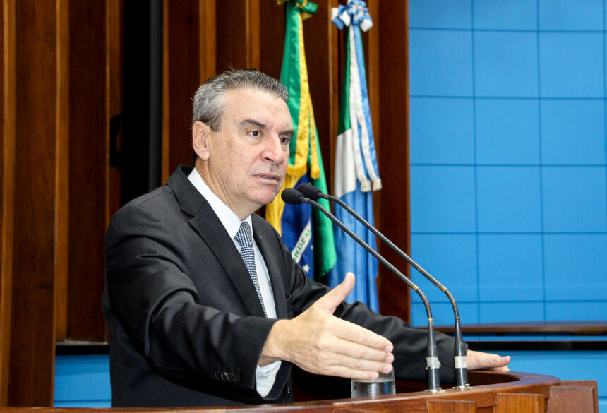 Paulo Corrêa ressaltou que a abertura de um polo do curso de Enfermagem em Guia Lopes da Laguna atenderia a demanda de outros municípios 