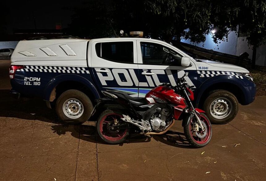 As equipes da PM realizaram rondas em busca do veículo, mas não localizaram a moto com as características informadas