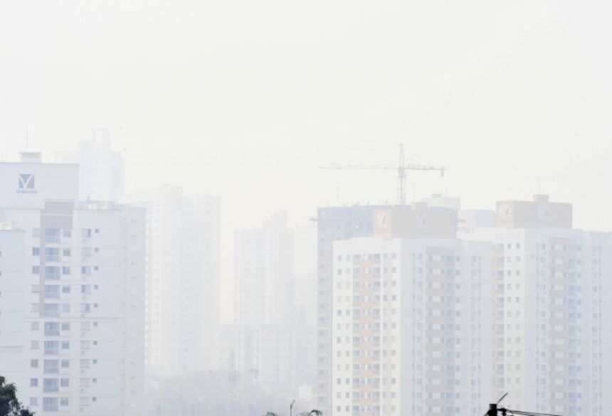 As condições tornam o clima propício à ocorrência de incêndios florestais