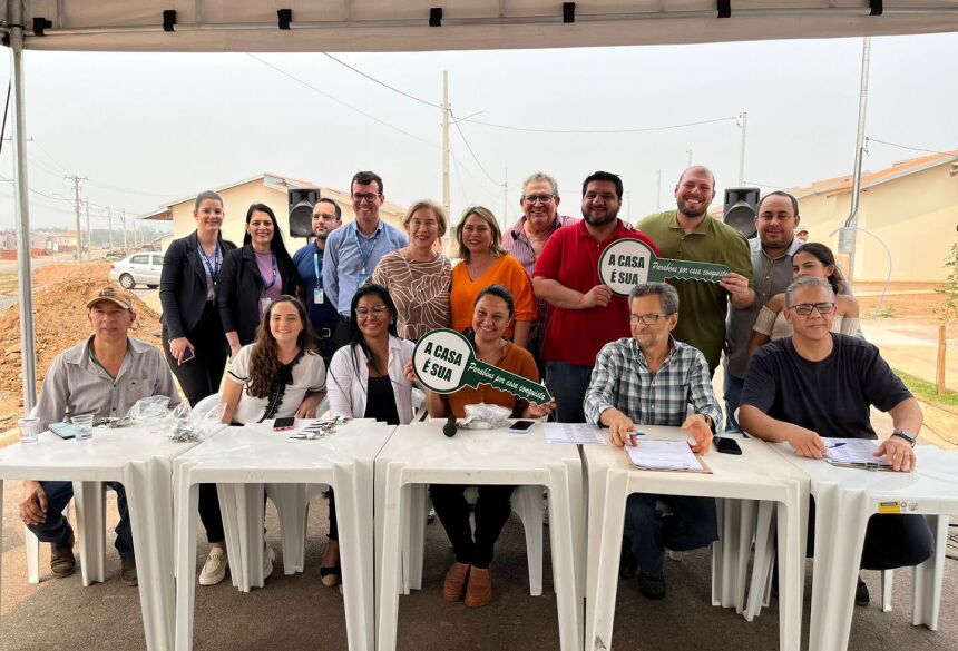 As famílias foram selecionadas pelo sistema da Agehab e fazem parte do primeiro grupo.