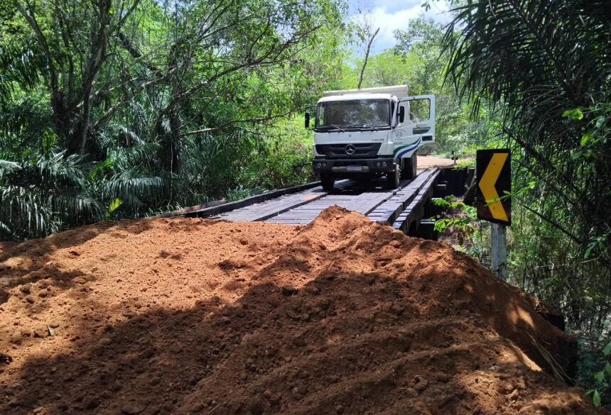 A obra, que incluiu o aterro das cabeceiras da ponte, foi finalizada com sucesso, garantindo maior segurança e estabilidade