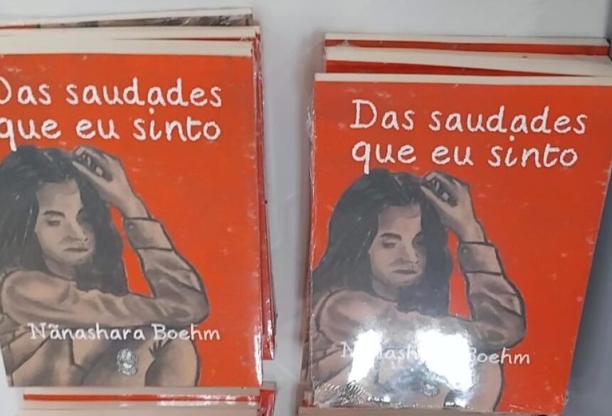 Este é o terceiro livro da autora, mas seu primeiro romance publicado. Sendo um romance epistolar, a obra apresenta a história de um casal