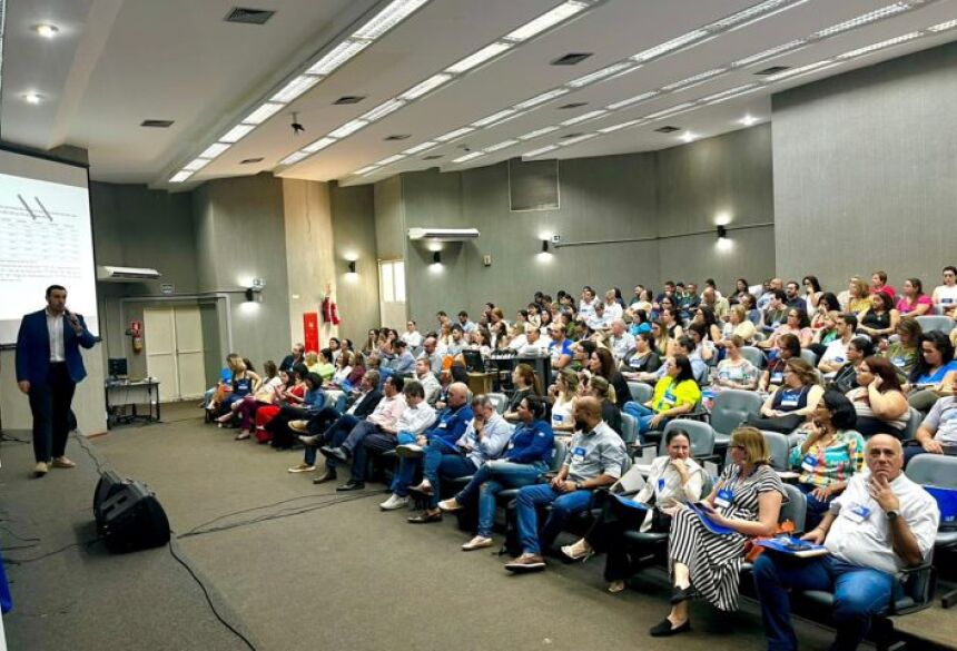 Os debates que aconteceram após as apresentações dos painéis advertiram sobre a urgência de alinhar o crescimento econômico com a melhoria dos serviços 