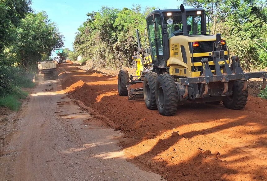  De acordo com a prefeitura, o trabalho está sendo realizado pela equipe do Projeto Taquari Vivo, na região do Córrego Saladeiro