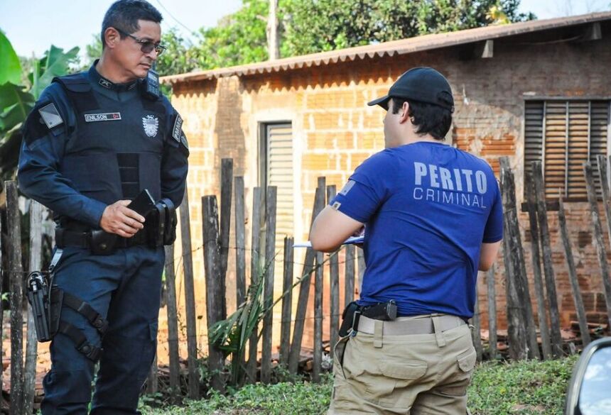 Após o final dos trabalhos periciais, o corpo foi encaminhado pela Funerária até o Imol