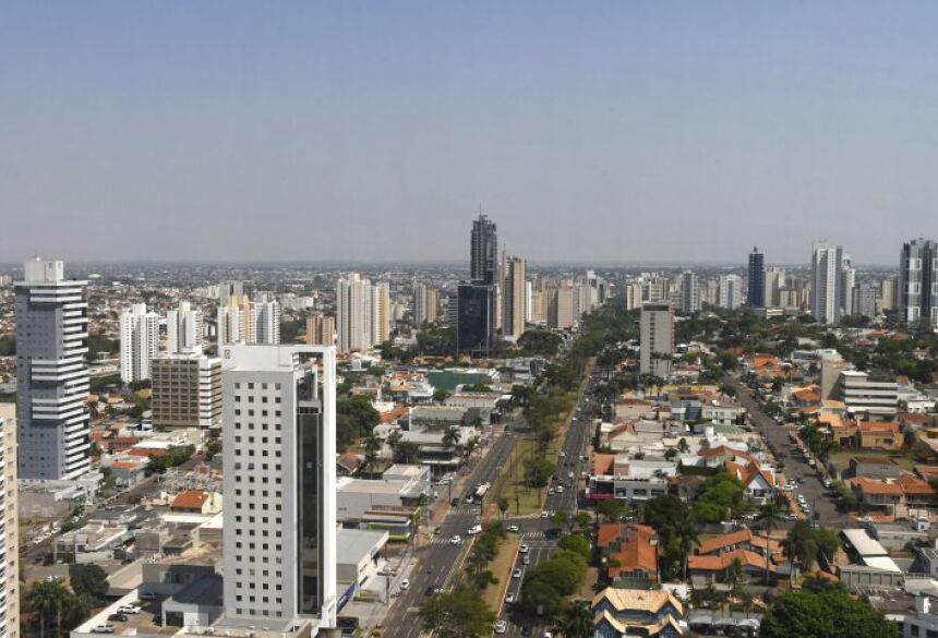 O cenário mostra atuação de áreas de baixa pressão atmosférica