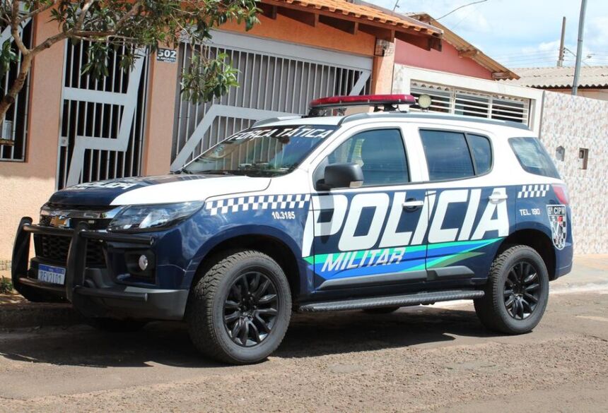 A filha afirmou que estava no quarto, juntamente com os pais, e nesse momento foi agredida pelo pai