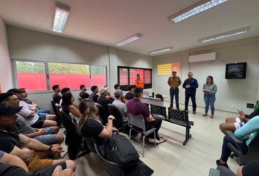 O curso contou com 24 participantes e teve como objetivo aprimorar as habilidades técnicas