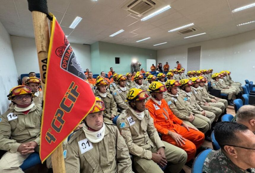 A abertura do curso foi realizada no auditório do Imasul, em Campo Grande, com a presença de autoridades civis e militares