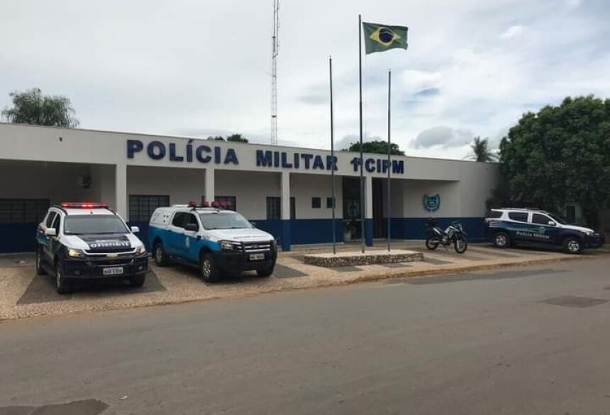 A Polícia Militar colheu os depoimentos das testemunhas e iniciou diligências para tentar identificar o autor