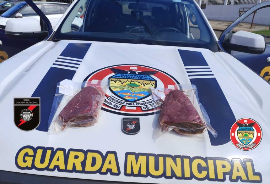 Que diante da situação o suspeito foi detido e conduzido para o quartel da guarda municipal para confecção de B.O
