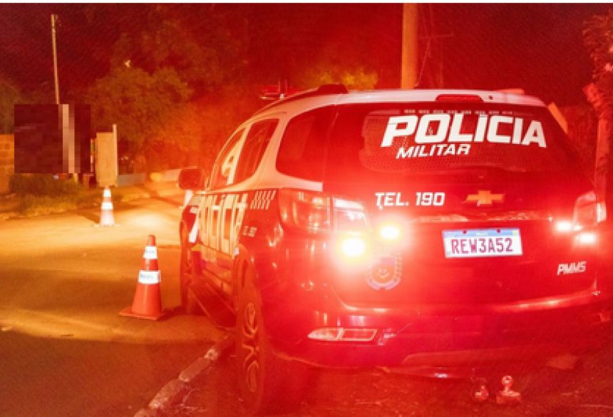 Ela confirmou à Polícia Civil que já havia registrado boletins de ocorrência contra o homem e possui medida protetiva vigente