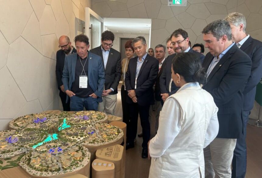 O primeiro dia de trabalho em solo nipônico foi marcado por encontros nos pavilhões do Brasil e da Arábia Saudita