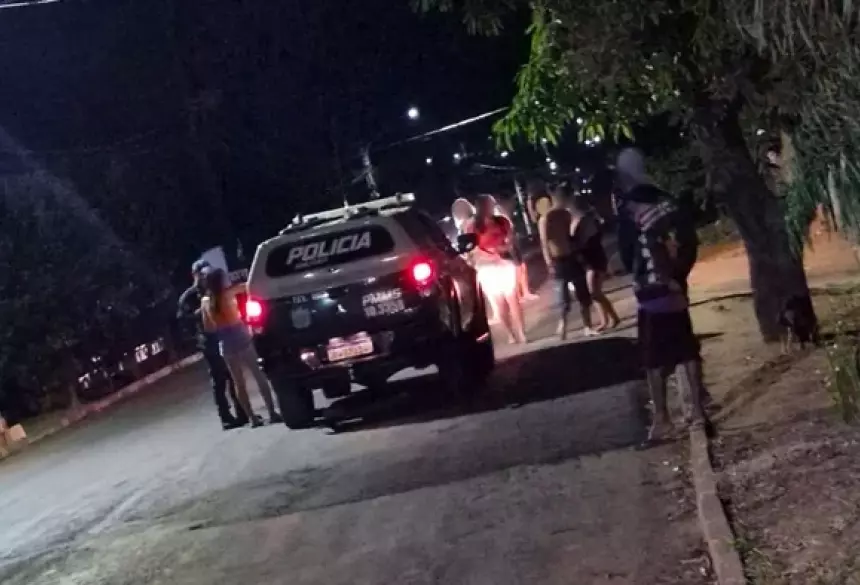   A briga começou porque um dos homens estaria com ciúmes da esposa. O caso será investigado pelas autoridades locais