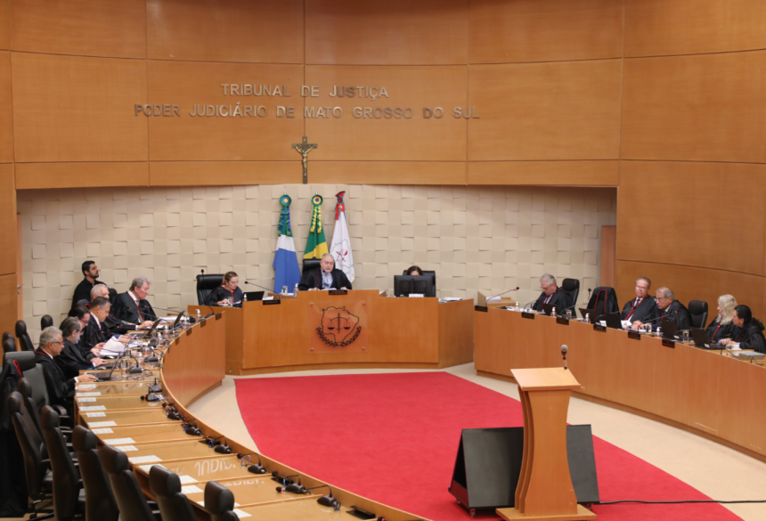 s desembargadores Luiz Tadeu Barbosa Silva e Alexandre Branco Pucci não participaram da sessão e tiveram suas ausências justificadas