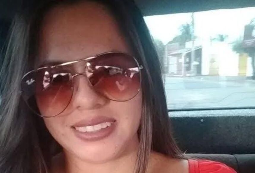 Dayane havia sido baleada na cabeça pelo companheiro, o vigilante Eberson da Silva, que em seguida cometeu suicídio