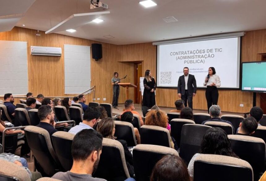 A formação é voltada a profissionais com atuação nos processos de contratação de tecnologia da informação e comunicação