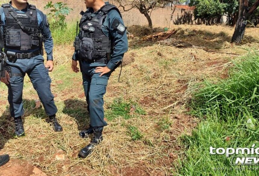 A vítima estava caída em um lote na região, já em rigidez cadavérica, quando foi encontrado pelo filho de uma vizinha