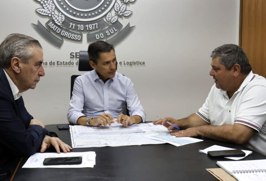 A principal solicitação do Município é a alteração no traçado da via, permitindo o tráfego em linha reta dos veículos pesados pela rodovia MS-382