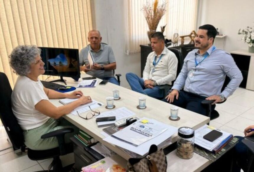 A administração municipal seguirá com outras tratativas com objetivo de suprir a demanda existente hoje que é de novas agências e postos de atendimento