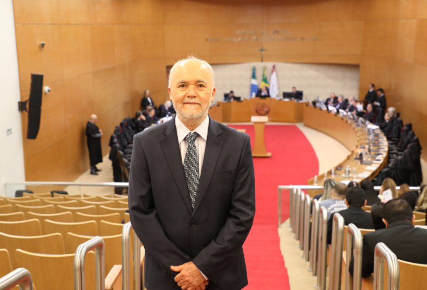 O magistrado chega ao TJMS para ocupar a vaga antes ocupada pelo Des. Fernando Mauro Moreira Marinho, aposentado no último dia 17 de setembro