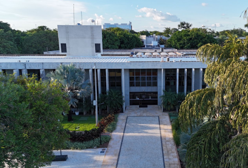 Cada candidato poderá efetuar apenas uma inscrição para cada uma das modalidades de ingresso - provimento ou remoção