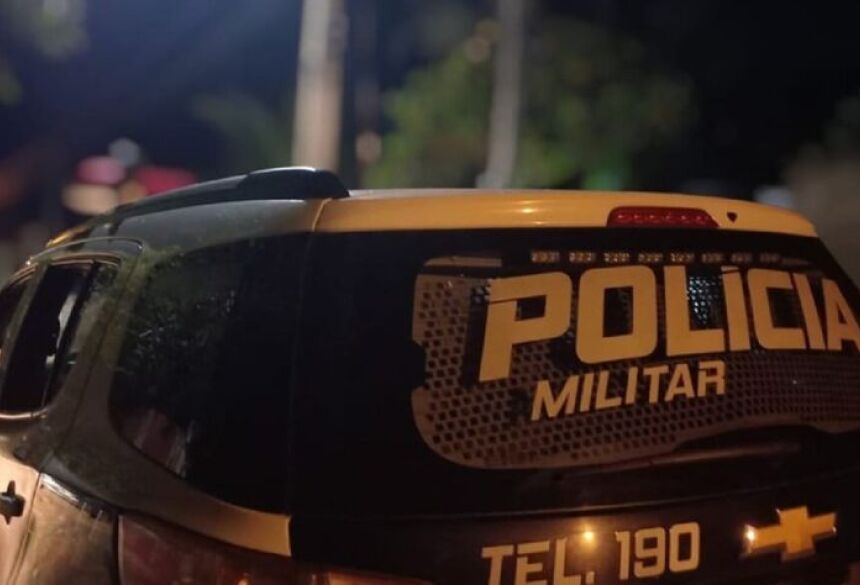 O homem recebeu voz de prisão em flagrante e foi levado para a Delegacia de Polícia Civil