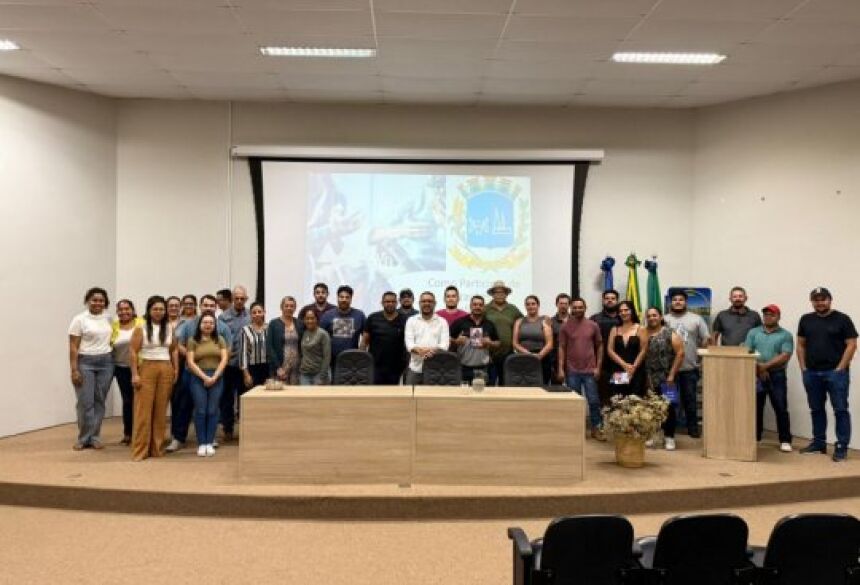 O evento teve como objetivo orientar empresários e microempreendedores locais sobre como participar dos processos de licitação