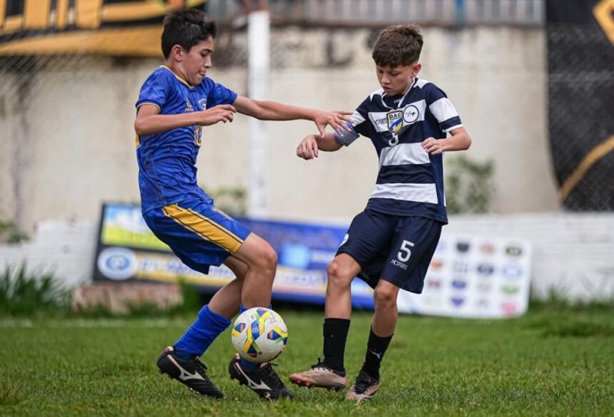 DAC venceu o Grêmio Santo Antônio de virada e é o único time do interior na semifinal (Foto: Marcelo Berton)