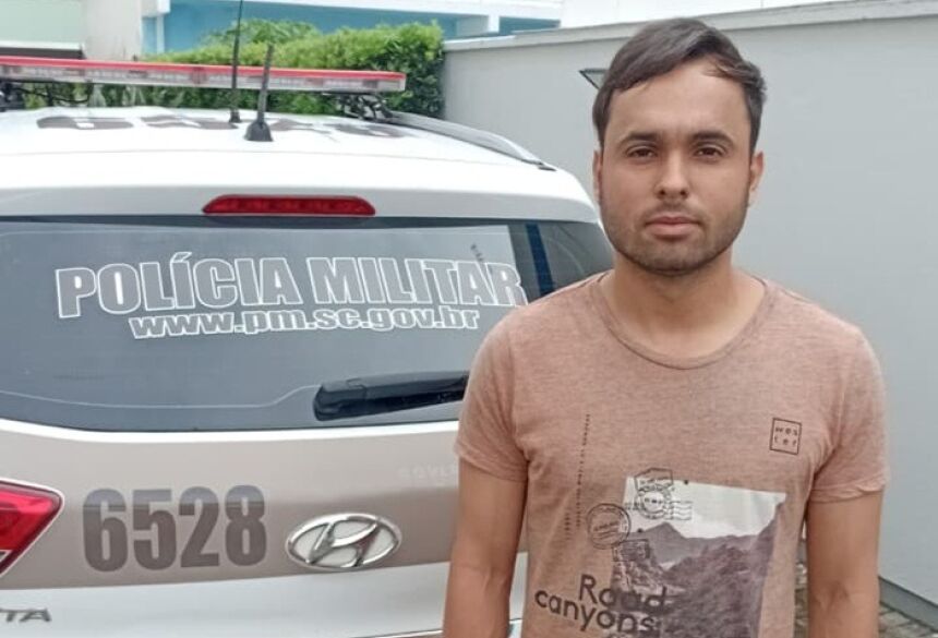 Davi Piazza Pinto, 38 anos, foi preso neste domingo (2) / PC/SC   