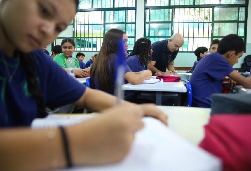 O recesso escolar está previsto para o período de 17 a 31 de julho, e o ano escolar será encerrado em 18 de dezembro