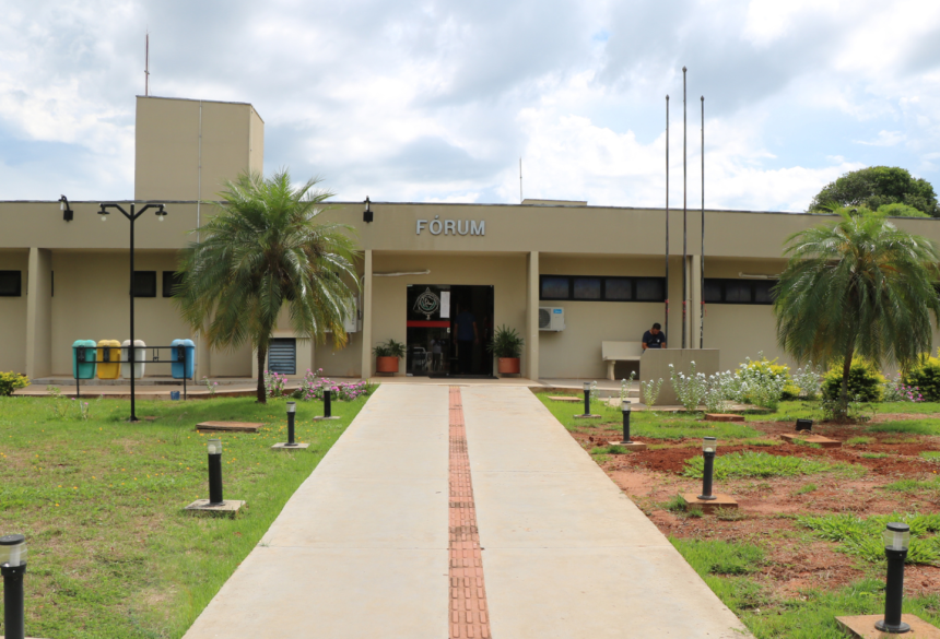 Em defesa, os responsáveis pelo evento alegaram, entre outros pontos, que o adolescente já estaria embriagado antes de subir ao palco