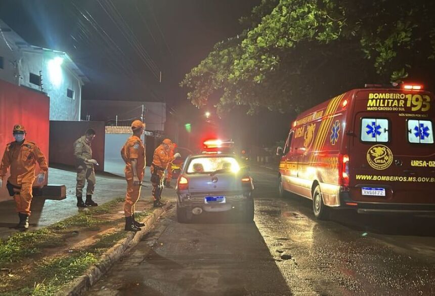 Equipes do Corpo de Bombeiros estiveram no local e constataram a morte