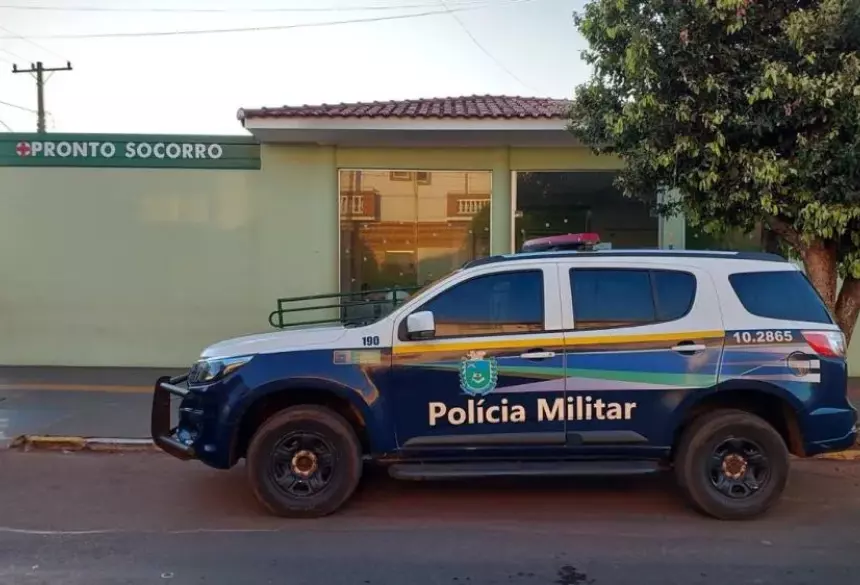 O crime aconteceu em uma residência na Rua 13 de Outubro, no Bairro Irmãos Solito.