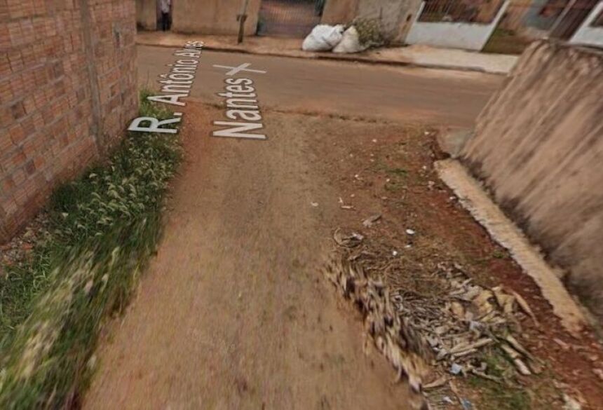 Homem ameaça matar companheira / Google Street View