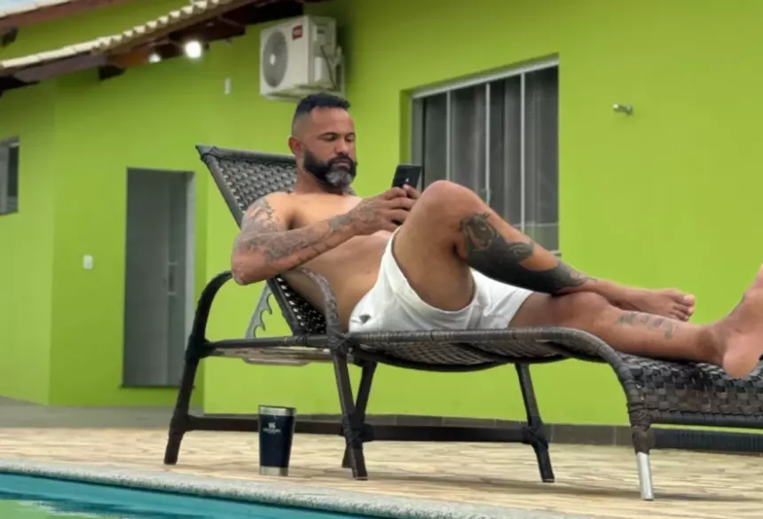 A postagem ocorreu em meio à repercussão da notícia dessa segunda-feira (5/1), que revelou que o passaporte da ex-modelo foi localizado no fim de 2025
