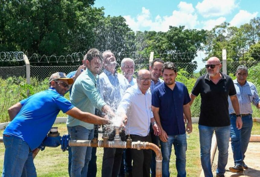 As obras garantem água de qualidade para consumo humano e fortalecem a produção rural