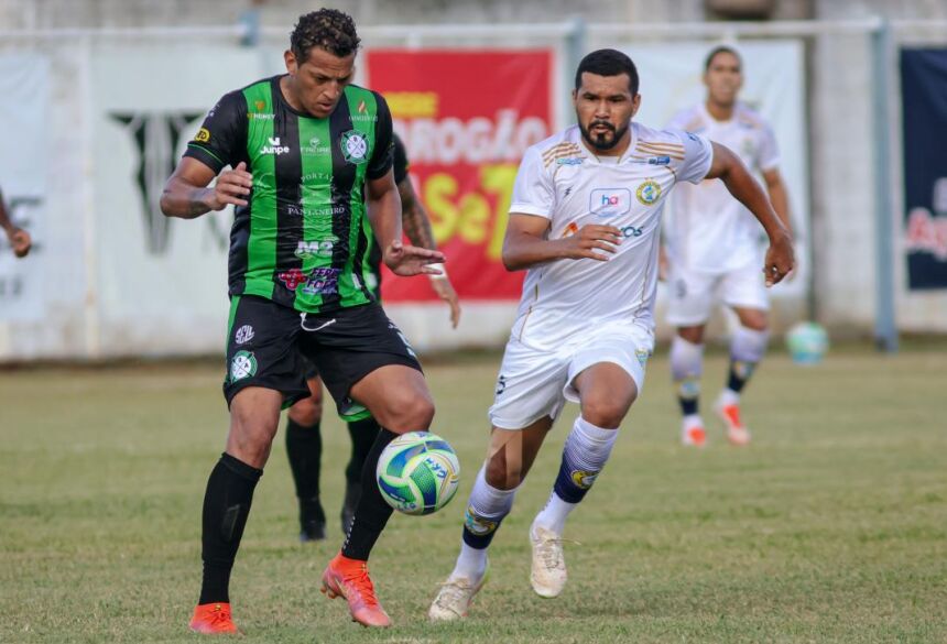 Partida no Estádio Noroeste foi movimentada, com boas chances para os dois lados (Foto: Rodrigo Moreira/@rmp.fotografia)