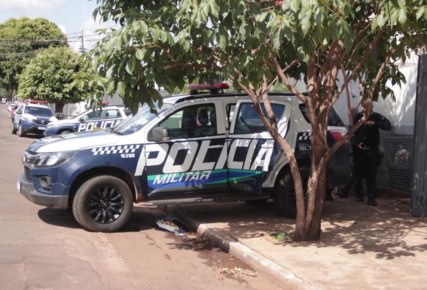 Ele estava com várias lesões no rosto e na cabeça, pois havia sido agredido com socos e pontapés